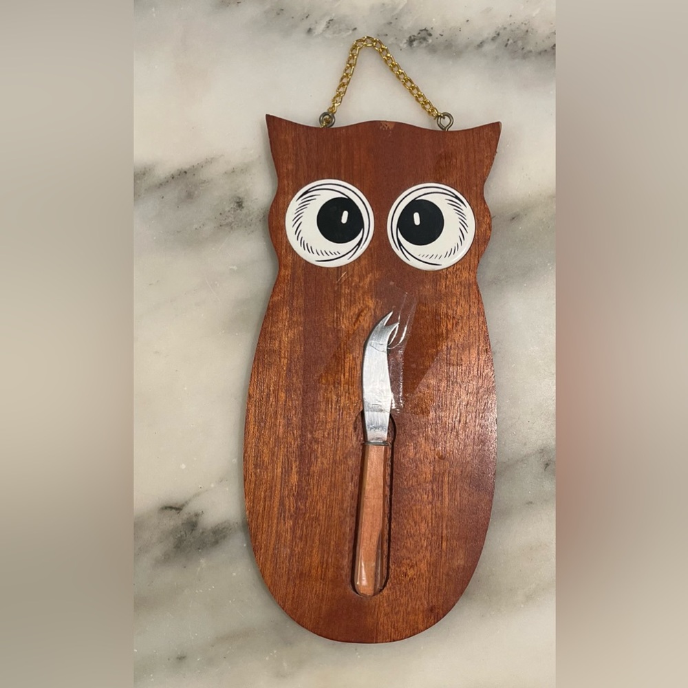 Cute owl cutting board with matching cheese knife